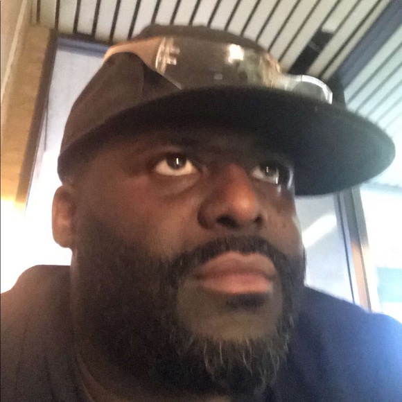 Meet your Posher, Robert - Picture 1 of 1